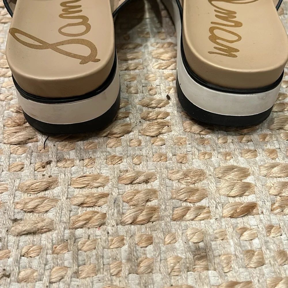 Sam Edelman Black and Tan Sandals - Picture 4 of 8
